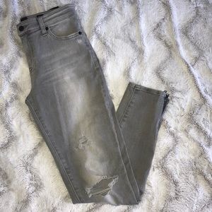 Women’s Ava super skinny size 6